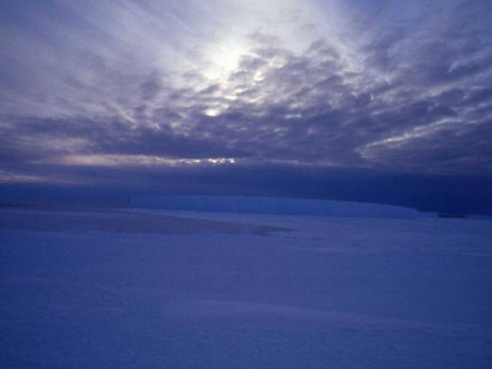 Η εξερεύνηση της Ανταρκτικής ήταν δυσκολότερη από αυτήν της Αρκτικής ζώνης, γιατί εκεί το κρύο είναι πάρα πολύ δυνατό και το έδαφος ανώμαλο.